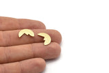 Brass Irregular Blank, 24 Textured Raw Brass Mountain Shaped Blanks, Findings (10x16x0.80mm) M02822