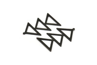 Siyah Üçgen Charm, 1 Döngülü 2 Oksitlenmiş Siyah Pirinç Üçgen Charm (47x30x1mm) M01810