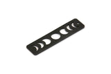 Siyah Dikdörtgen Charm, 2 Delikli 6 Oksitlenmiş Siyah Pirinç Ay Evreleri Charm'ı (40x10x0,80 mm) M01997 H1149