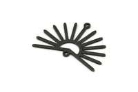 Siyah Güneş Tılsımı, 2 Döngülü 6 Dokulu Oksitlenmiş Siyah Pirinç Güneş Tılsımı (22x30x0,80 mm) M02281 H0891