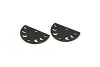 Siyah Ay Tılsımı, 2 Delikli 8 Dokulu Oksitlenmiş Siyah Pirinç Ay Evreleri Tılsımı (22x14x0,80 mm) M01566
