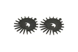 Siyah Güneş Tılsımı, 1 Döngülü 4 Dokulu Oksitlenmiş Siyah Pirinç Güneş ve Göz Tılsımı, Bulgular (29x28x0,80 mm) M02005