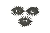 Siyah Güneş Tılsımı, 1 Döngülü 4 Dokulu Oksitlenmiş Siyah Pirinç Güneş ve Hilal Tılsımı, Bulgular (29x28x0,80 mm) M02009