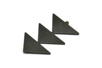 Siyah Üçgen Charm, 1 Döngülü 2 Oksitlenmiş Siyah Pirinç Üçgen Charm (47x30x1mm) M01802