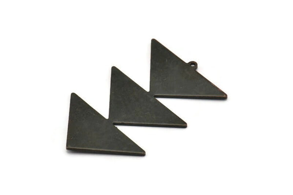 Siyah Üçgen Charm, 1 Döngülü 2 Oksitlenmiş Siyah Pirinç Üçgen Charm (47x30x1mm) M01802