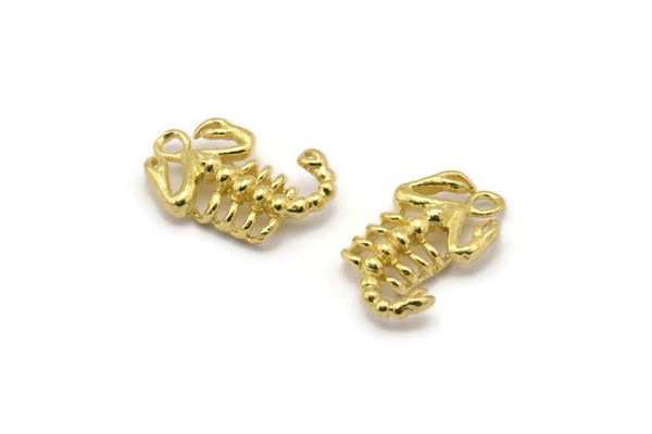 Brass Scorpion Pendant, Raw Brass Scorpion Charms, Jewelry Supplies, Findings (17x10mm) N0331
