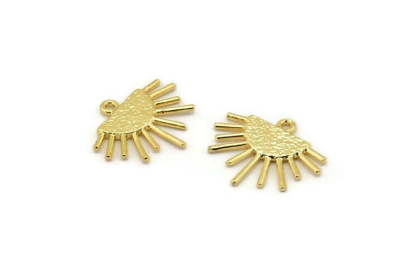 Sun Ethnic Pendant, 4 Gold Plated Brass Sun Ethnic Pendants With 1 Loop, Findings, Charms (20x17x1.50mm) E459 Q0779