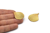 Gold Shell Charm, 1 Gold Plated Brass Sea Shell Charm with 1 Loop, Pendants, Charms, Findings (34x29mm) E285 Q0537