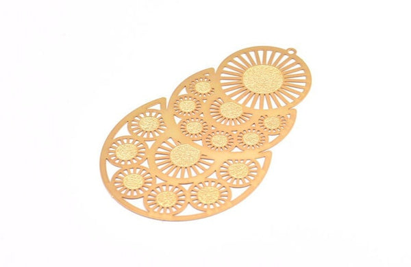 Altın Küpe Tılsımı, 2 Altın Kaplama Pirinç Etnik Motifli Küpe Tılsımı, 1 Döngülü Kolye Ucu, Bulgular (79x47mm) E456