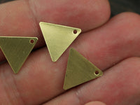 Pirinç Küçük Üçgenler, 1 Delikli 1000 Ham Pirinç Üçgen Tılsımı (12x14mm) A0013