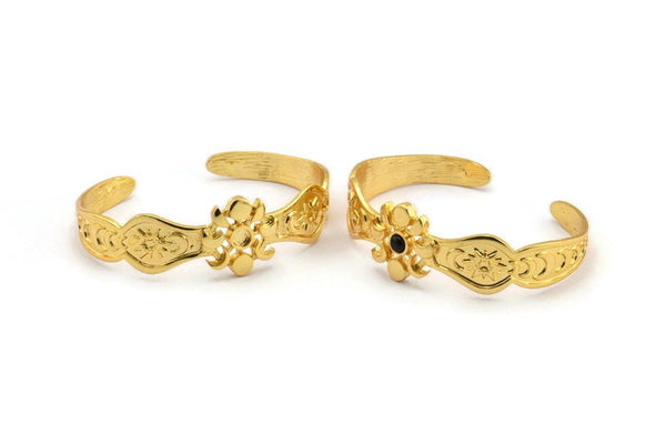 Gold Moon Cuff,  Gold Plated Brass Moon Phases Cuff Stone Setting With 1 Pad -  Pad Size 4mm N1687