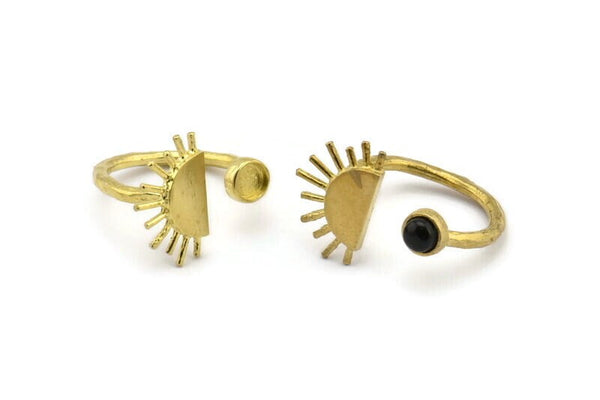 Brass Ring Settings, Raw Brass Moon And Sun Ring With 1 Stone Setting - Pad Size 4mm N1062