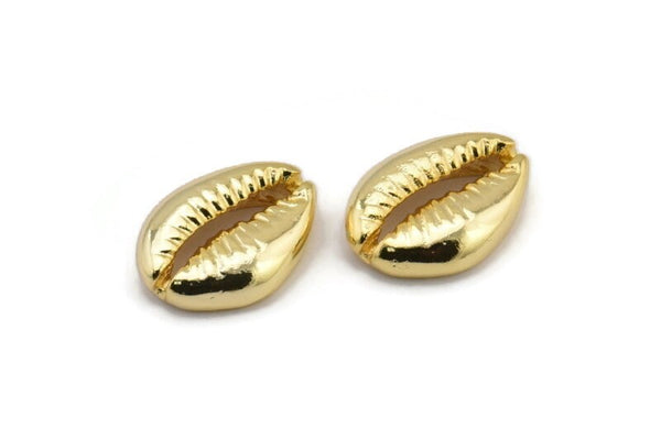 Gold Shell Finding, 2 Gold Plated Brass Cowrie Shell Findings, Pendants, Charms, Earrings, Beads  (13-18mm) E274 Q0534