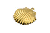 Brass Shell Charm, 24 Raw Brass Sea Shell Charm With 1 Loop, Pendants, Earrings, Findings (22x23mm) D1165