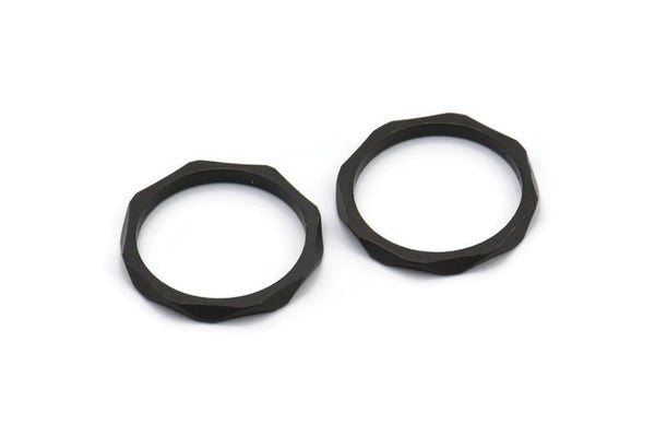 Black Faceted Ring, 12 Black Oxidized Brass Faceted Rings, Connectors (17mm) N0500 S472