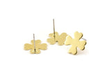 Brass Leaf Earring, 8 Raw Brass Clover Shaped Stud Earrings (14x0.80mm) A1668