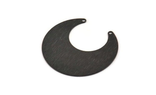 Siyah Ay Tılsımı, 2 Delikli, Bağlantı Parçalı, Bağlantı Parçalı 6 Dokulu Oksitlenmiş Siyah Pirinç Boynuz Tılsımı (30x13,5x0,50 mm) D1107