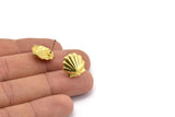 Brass Shell Earring, 4 Raw Brass Sea Shell Stud Earrings (15x14mm) N0944