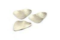 Silver Triangle Charm, 12 Antique Silver Plated Brass Wavy Triangle Charms With 1 Hole, Earrings, Findings (20x13x1mm) D0686