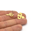 Earring Studs, 8 Raw Brass - Ethnic Motif Shaped Stud Earrings - Brass Earrings - Earrings (18x15x0.60mm) A2941