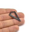 Siyah Üçgen Kolye, 3 Oksitlenmiş Pirinç Siyah Üçgen Kolye, Tılsımlar, Küpeler (38x20x0,8 mm) U148 S742