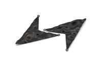 Siyah Üçgen Charm, 2 Halkalı 4 Oksitlenmiş Siyah Pirinç Üçgen Charm, Kolye Uçları, Bulgular (49x39x0,60 mm) D0788