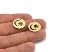 Brass Round Charm, 10 Raw Brass Crescent Moon And Sun Patterned Round Shape Charms With 1 Hole, Charm Pendants (18x0.60mm) A3116