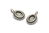 Silver Oval Charm, 4 Antique Silver Plated Brass Oval Charms With 1 Loop - Pad Size 6x8mm (15x11mm) N2066 H1515