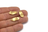 Brass Wavy Charm, 24 Raw Brass Wavy Charms With 1 Hole (21x10x0.80mm) D0582