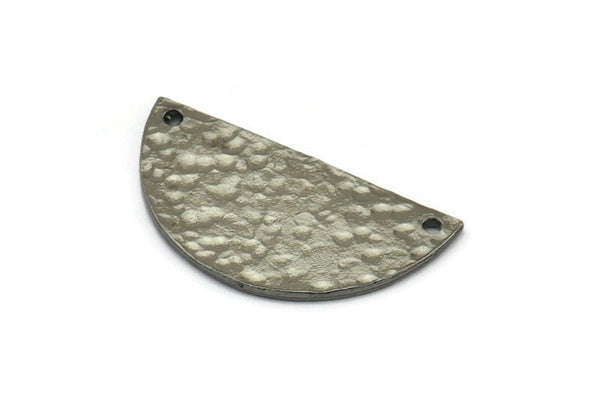 Hammered Half Moon, 2 Hammered Black Plated Brass Semi Circle Blanks with 2 Holes (30x15x1.2mm) N0390 S832