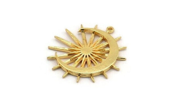 Gold Moon Charm, Gold Plated Brass, Crescent Moon, Moon Pendant, Charm Pendant, Gold Plated Brass Charm With 1 Loop (32x30mm) N1364