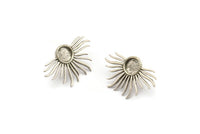 Silver Sun Earring, 2 Antique Silver Plated Brass Sunshine Stud Earrings - Pad Size 8mm N0802