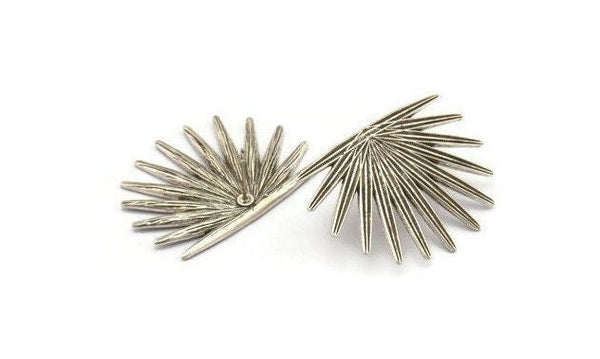 Silver Sun Earring, 2 Antique Silver Plated Brass Sunshine Stud Earrings (38x28mm) N1059