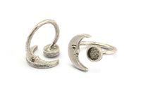 Silver Ring Settings, Antique Silver Plated Brass Moon And Planet Ring With 1 Stone Setting - Pad Size 6mm N1495