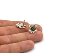 Silver Flower Earring, 2 Antique Silver Plated Brass Flower Stud Earrings (16x15mm) N1169