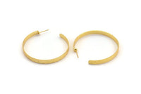 Gold Geometric Earring, 2 Hammered Gold Plated Brass Circle Stud Earrings (50x5x1mm) N1529