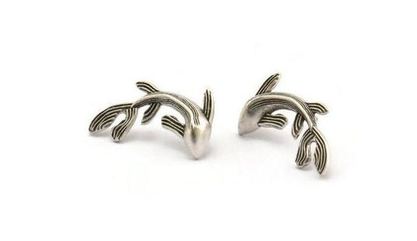 Silver Fish Earring, 2 Antique Silver Plated Brass Fish Stud Earrings (28x16mm) N0774