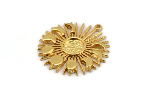 Moon Phases Charm, Gold Plated Brass Crescent Moon Charm With 1 Loop, Pendant - Pad Size 8mm (31x29mm) N1400