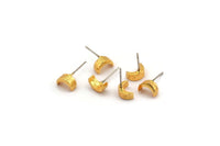 Gold Moon Earring, 6 Gold Plated Brass Crescent Moon Stud Earrings (8x5x3mm) N1404