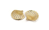 Gold Shell Charm, Gold Plated Brass Sea Shell Pendant With 1 Loop (31x32x1mm) N1293