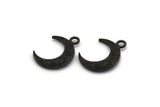 Black Moon Charm, 4 Oxidized Black Brass Textured Horn Charms With 1 Loop, Pendant, Jewelry Finding (19x6x4mm) N0273