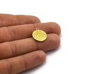 Brass Round Charm, 4 Raw Brass Round Charms With 1 Loop, Motif Findings, Ethnic Motif Findings (18.5x16x1.4mm) N2304