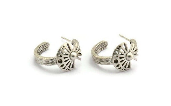 Silver Moon Earring, 2 Antique Silver Plated Brass Moon Phases Shaped Stud Earrings (20x13x3mm) N1988