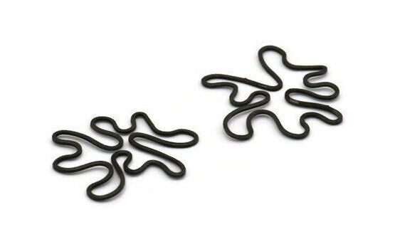 Black Leaf Charm, 12 Oxidized Black Plated Brass Leaf Connectors Without Hole, Pendants, Findings (26x21x0.60mm) D0776 S519