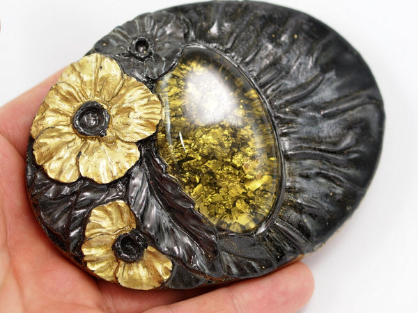 Black Flower Buckle, 1 Vintage Black And Gold Flower Handcraft Belt Buckle (103x78mm)- Made In Germany BS 1305