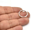 Silver Faceted Ring, 6 Antique Silver Plated Brass Faceted Rings, Connectors (17mm) N0500