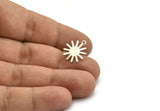 Silver Sun Earring, 8 Antique Silver Plated Brass Sun Stud Earrings With 1 Loop (17x15x0.80mm) M01307 A2392