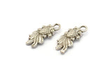 Silver Goldfish Charm, 4 Antique Silver Plated Brass Gold Fish Pendants, Jewelry Supplies, Findings (16x7mm) N0412