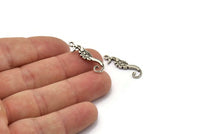 Silver Sea Horse Charm, 4 Antique Silver Plated Brass Sea Horse Pendants, Jewelry Supplies, Findings (26.5x7mm) N0409