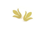 Brass Flower Earring, 8 Raw Brass Tulip Flower Shaped Stud Earrings (18x17x0.60mm) A5591
